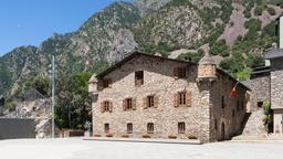 Hotels a Andorra la Vella prop de Casa de la Vall