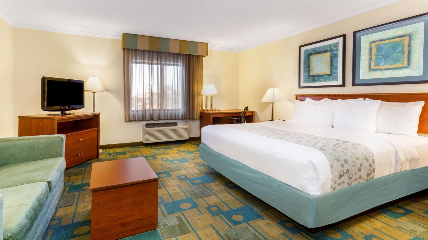 La Quinta Inn by Wyndham Chicago Willowbrook