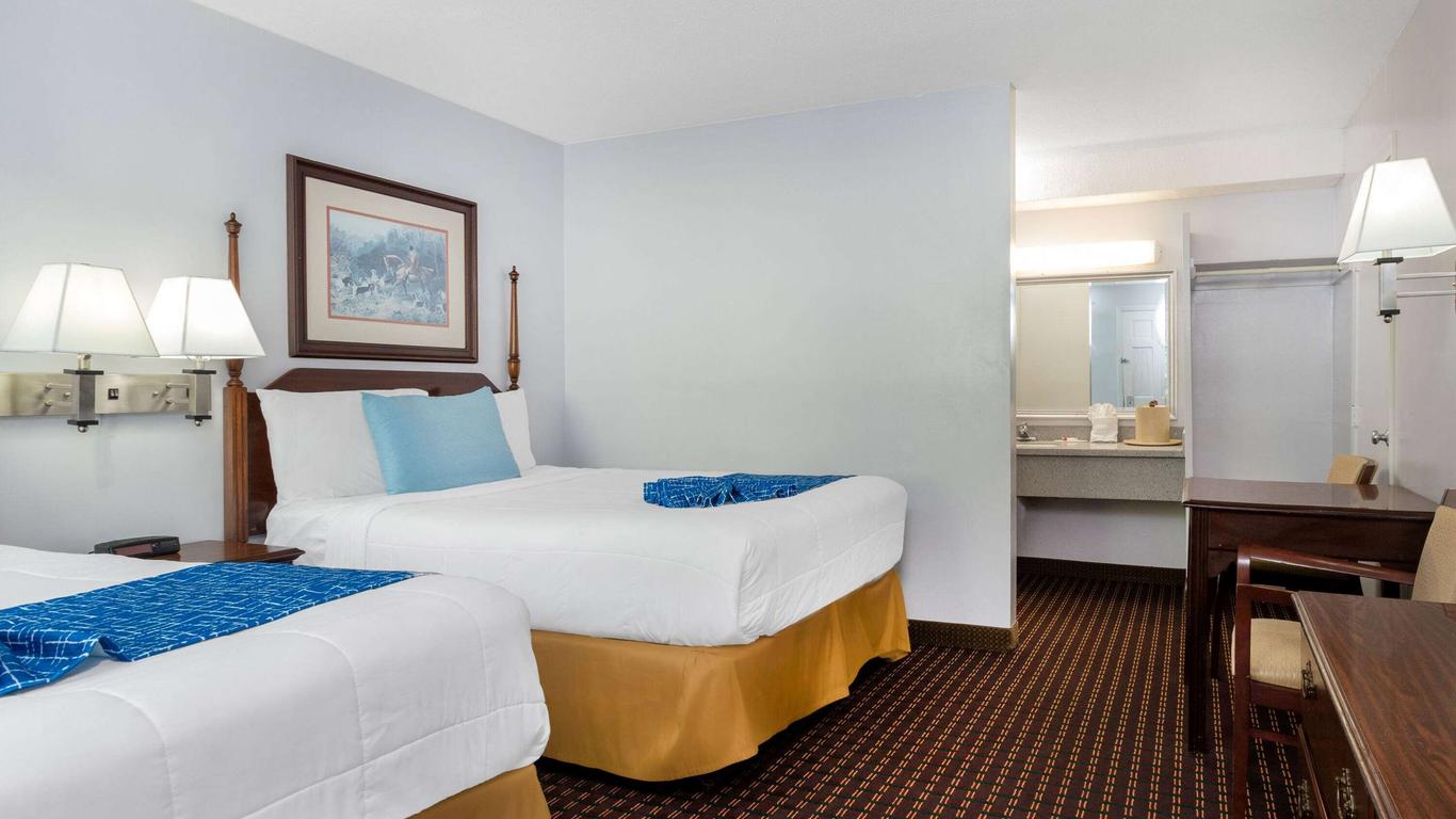 Travelodge by Wyndham Cape Cod Area