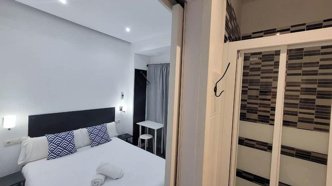 AYZ Frailes - Auto check-in property