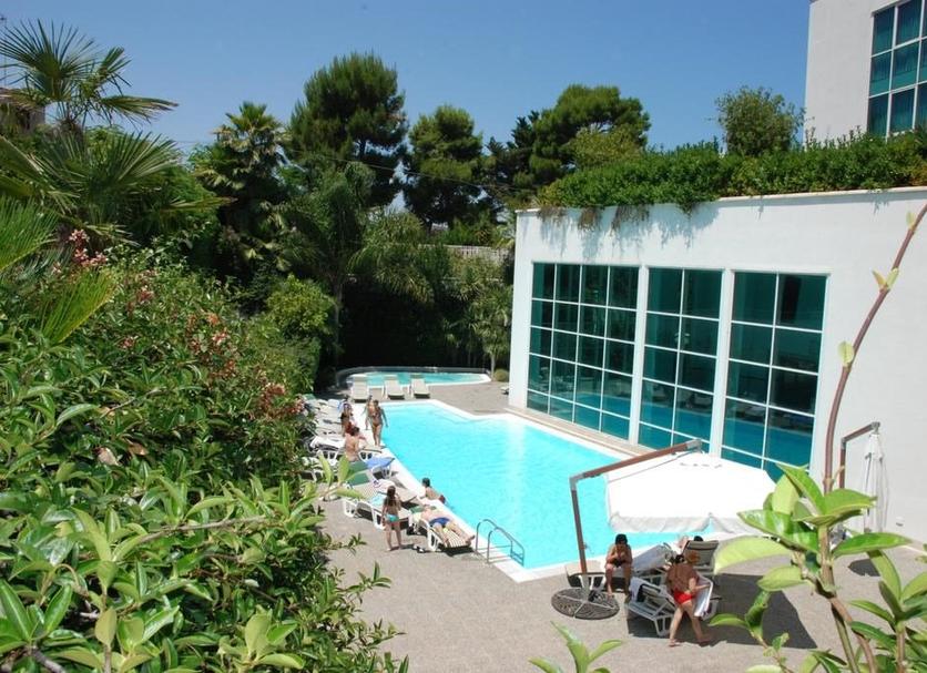 Pool Foto