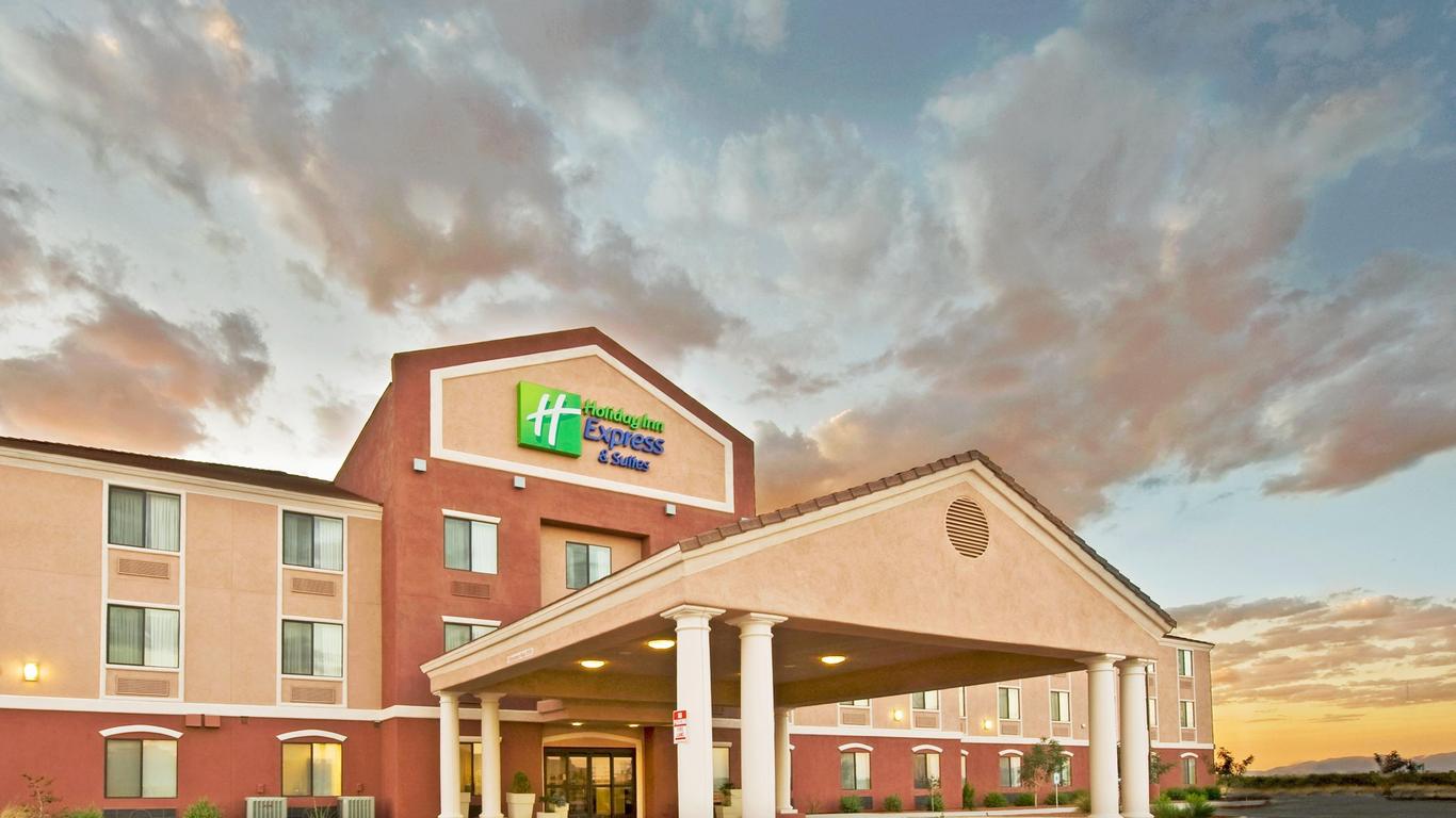 Holiday Inn Express & Suites Willcox