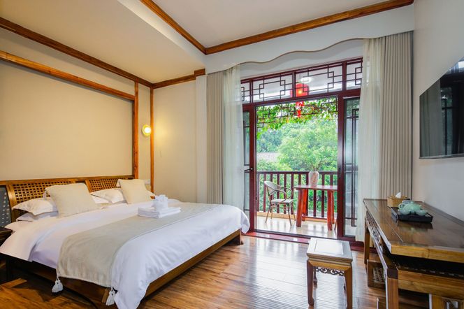 Yangshuo River View Hotel