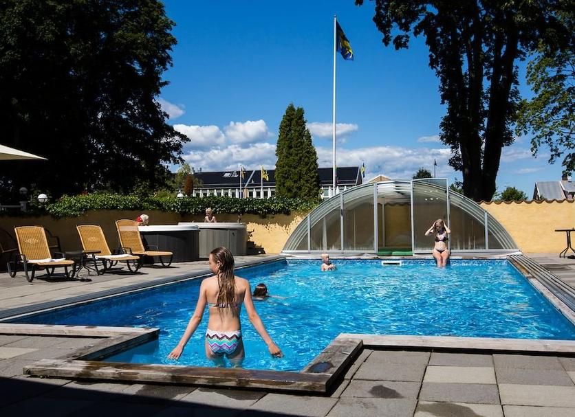 Pool Foto