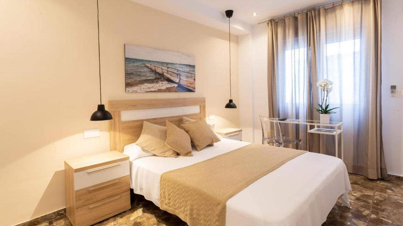 Room Boutique 32