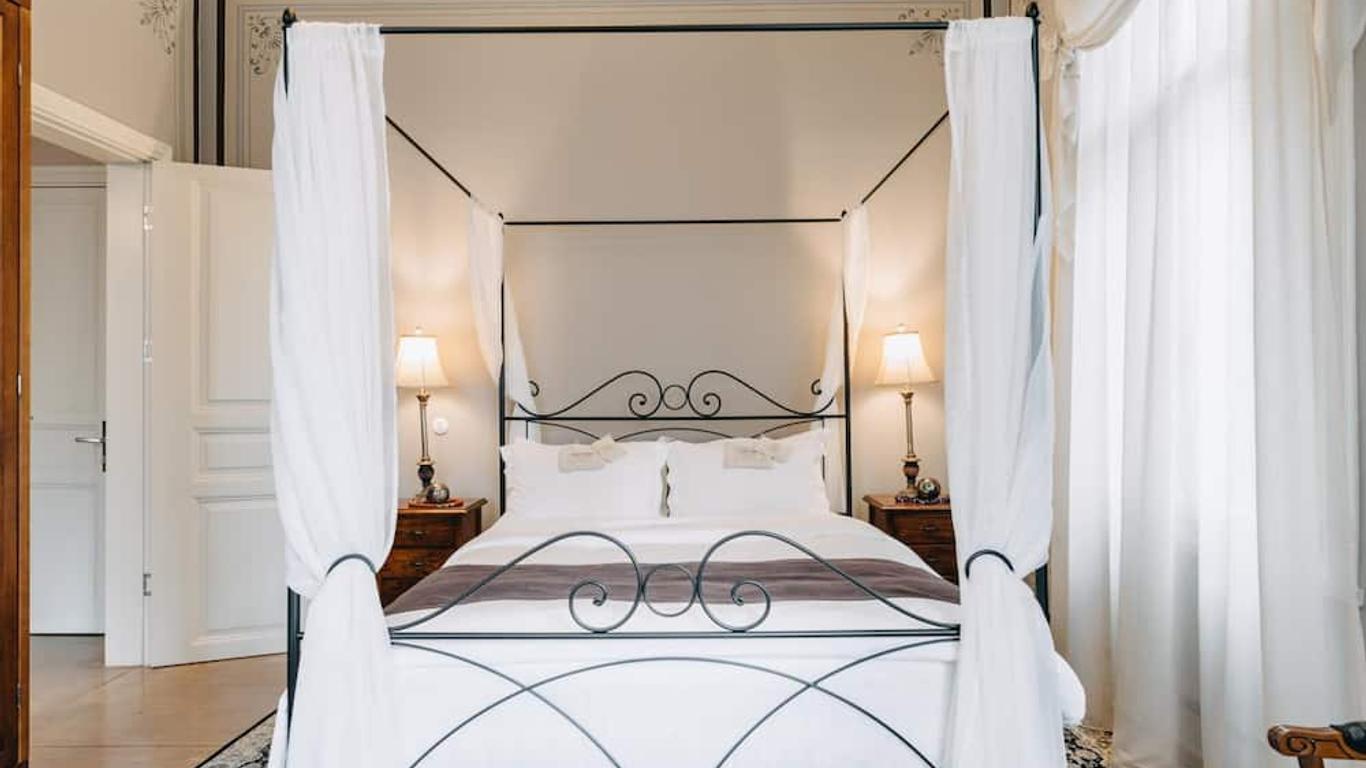 1905 Boutique Hotel