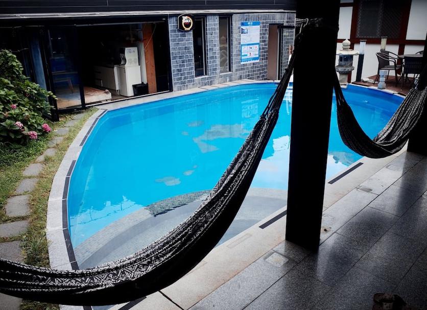 Pool Foto
