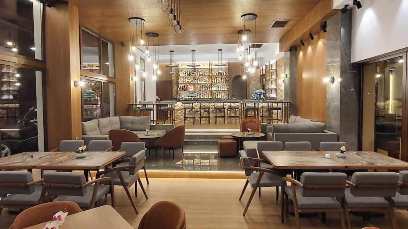 Xenios Dias Boutique Hotel