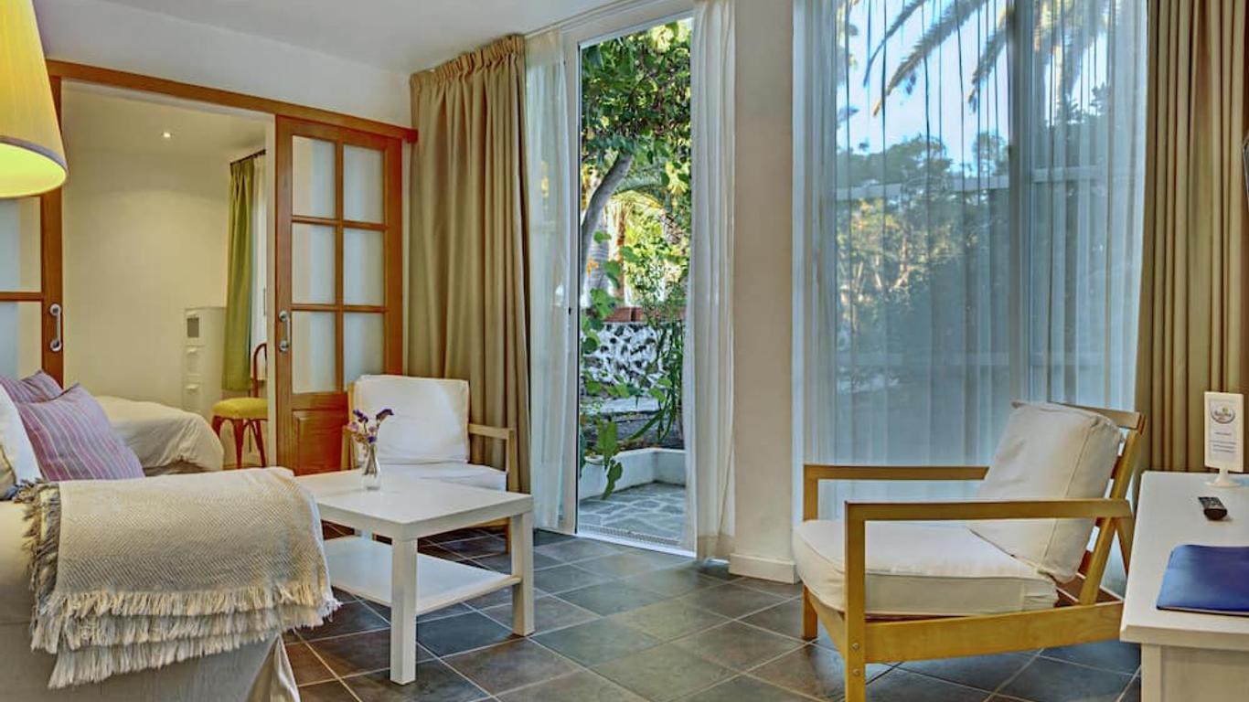 Apartamentos Adjovimar