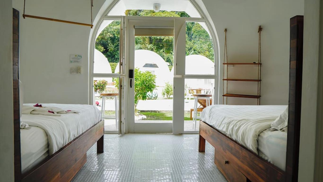 igloo beach lodge