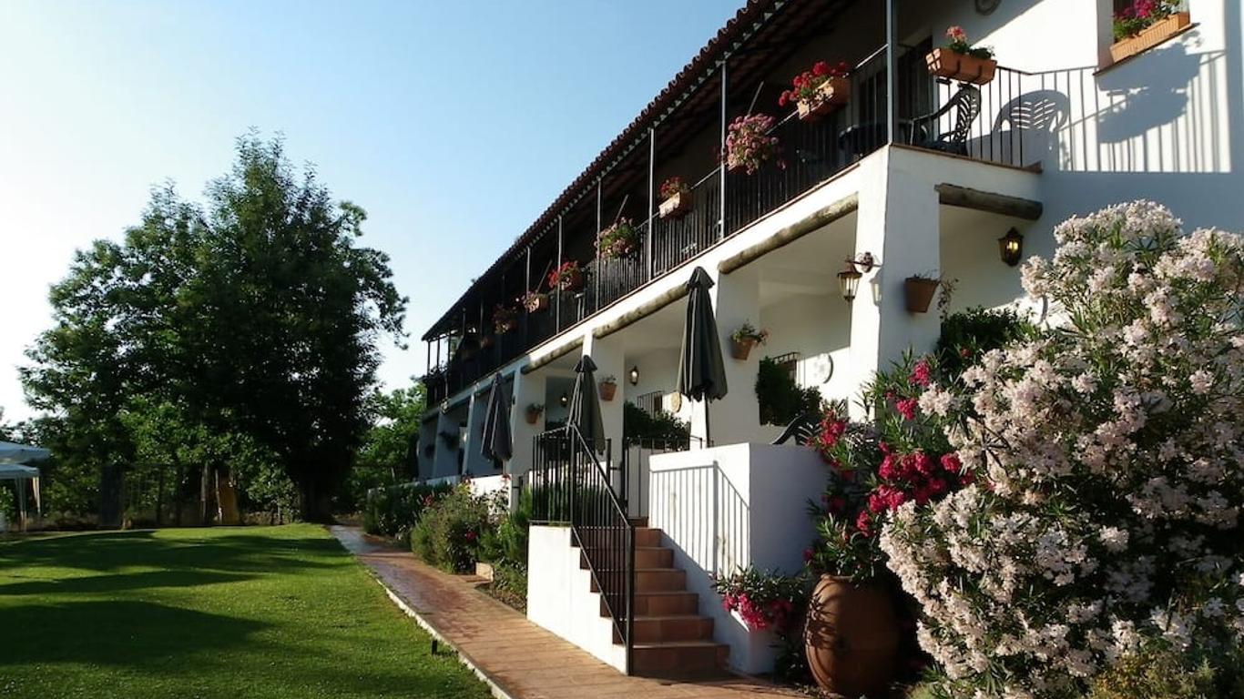 Hotel Apartamento Rural Finca La Media Legua