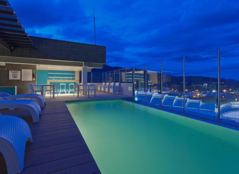 Pool Foto