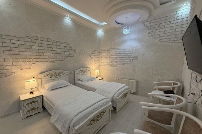 Ideal Hotel