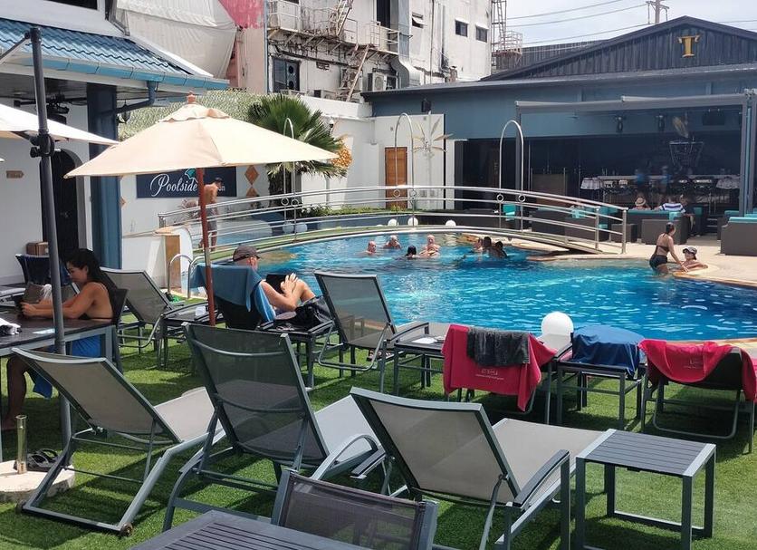 Pool Foto
