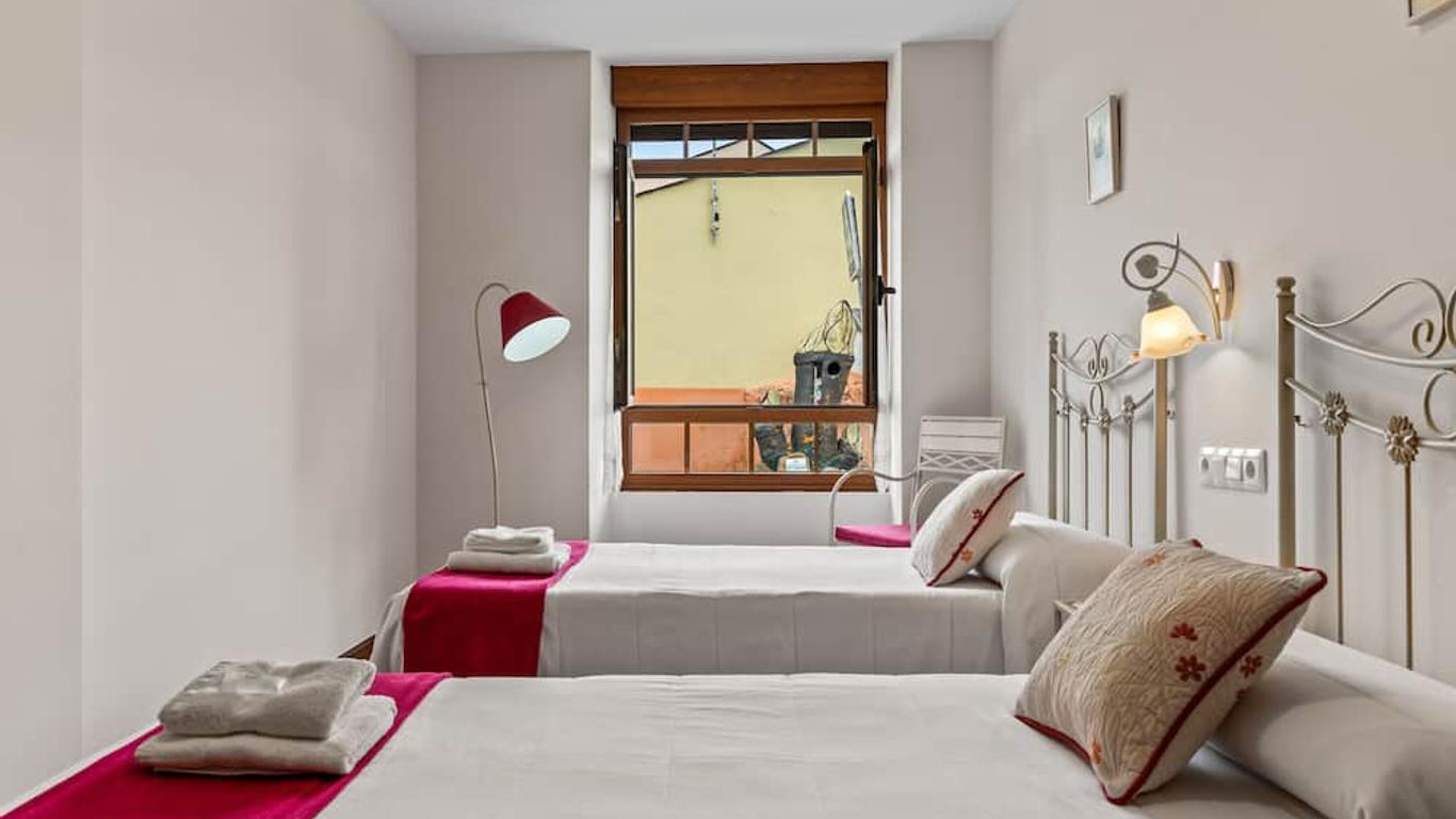 Apartamentos Turisticos As Cetareas