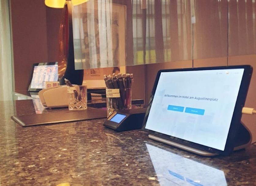 Recepció Foto