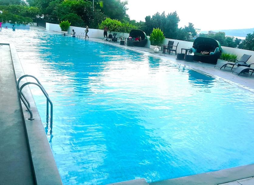Pool Foto