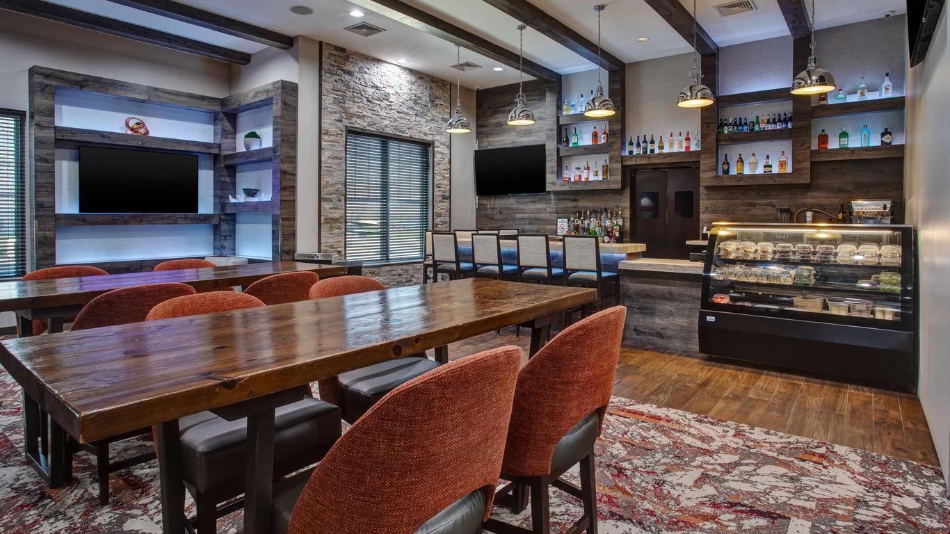 Hampton Inn & Suites by Hilton Newark Airport Elizabeth
