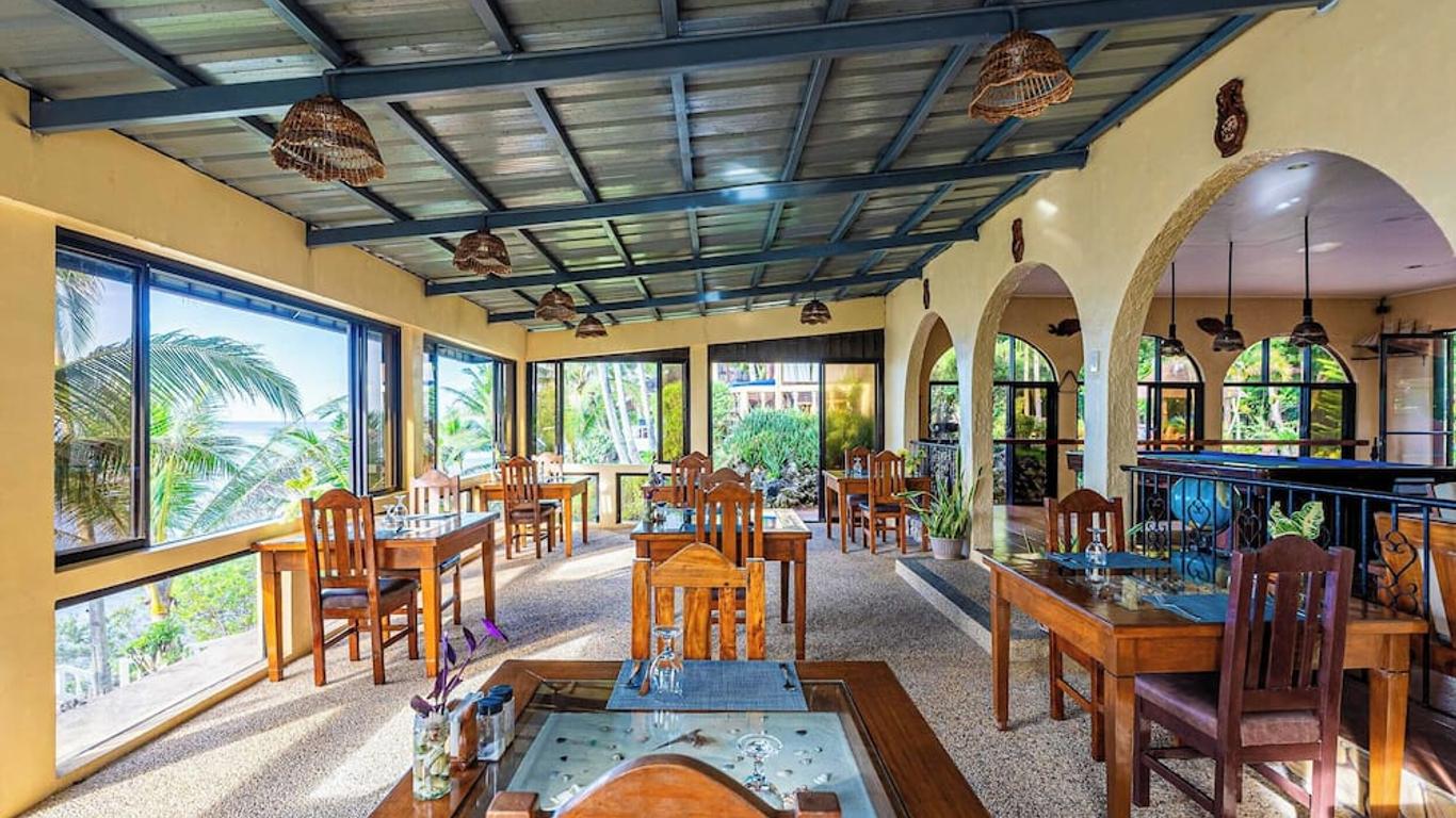 Blue Star Dive And Resort