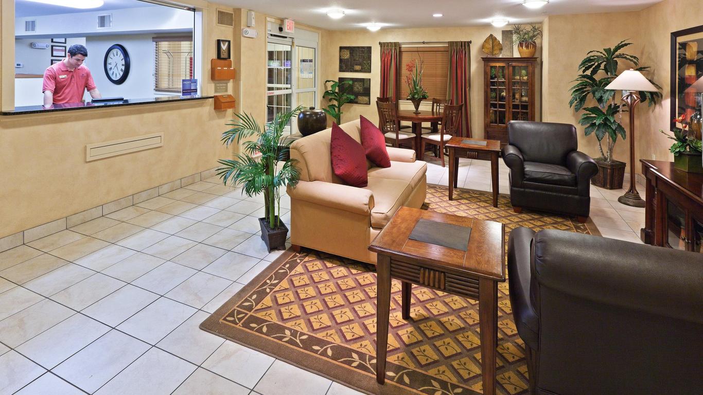 Candlewood Suites Wichita Falls at Maurine Street