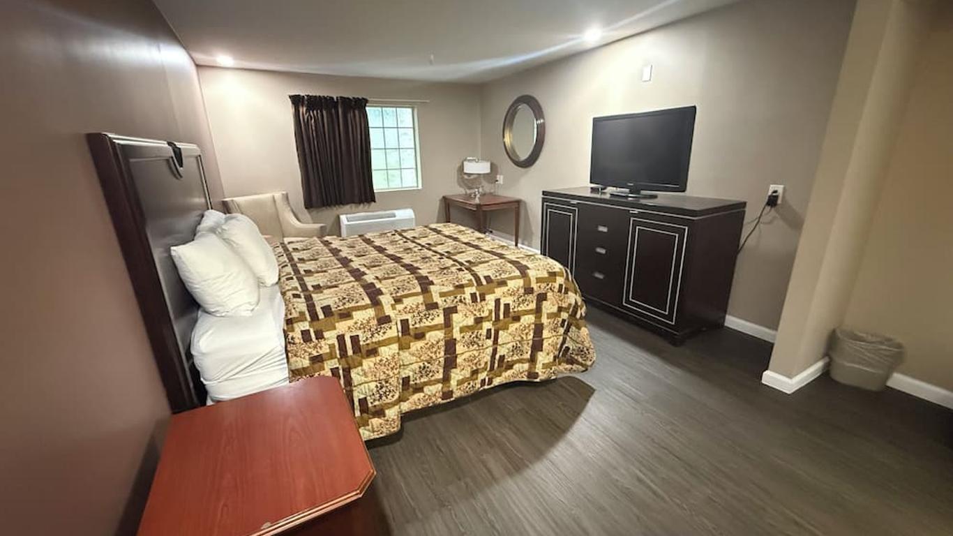 Magnolia Bay Hotel & Suites