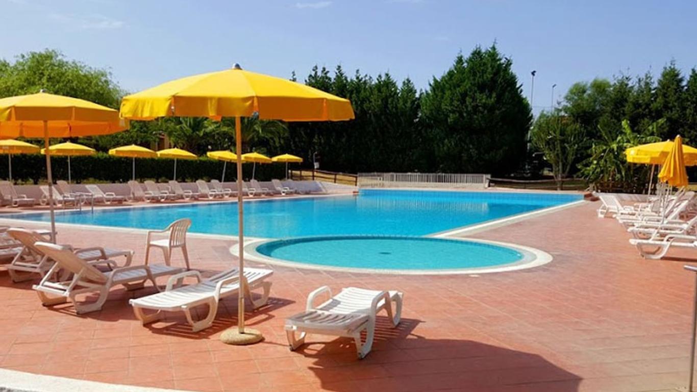 Baia della Rocchetta Villaggio