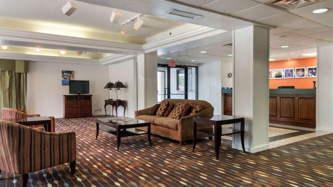 Dublin Inn and Suites
