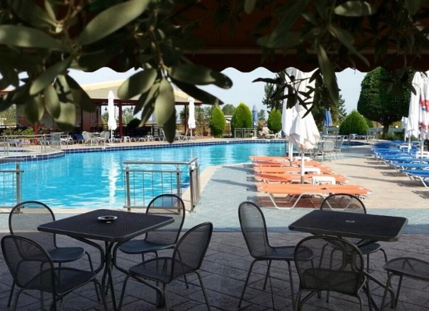 Pool Foto