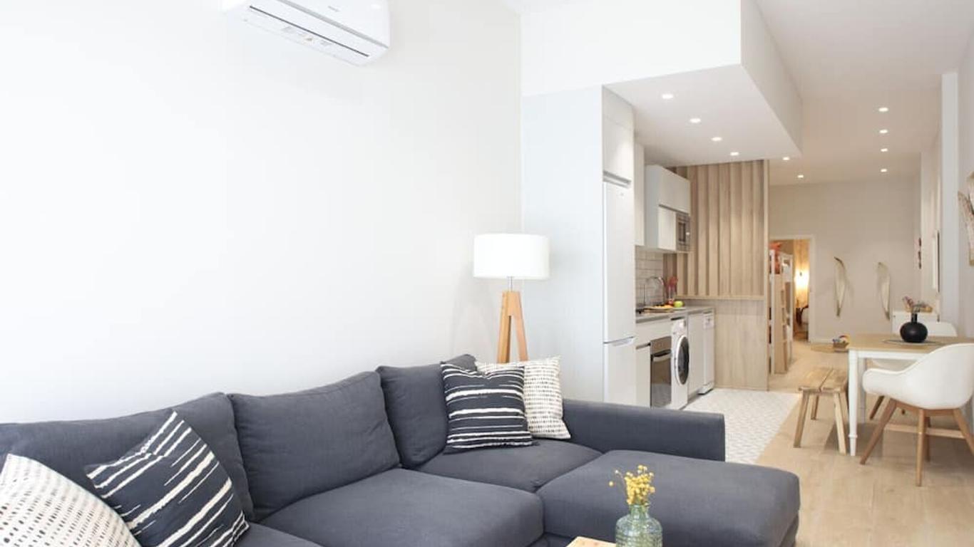 Florit Flats - The Serreria Rooms