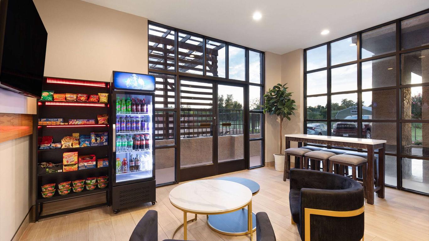 Ramada By Wyndham Bainbridge