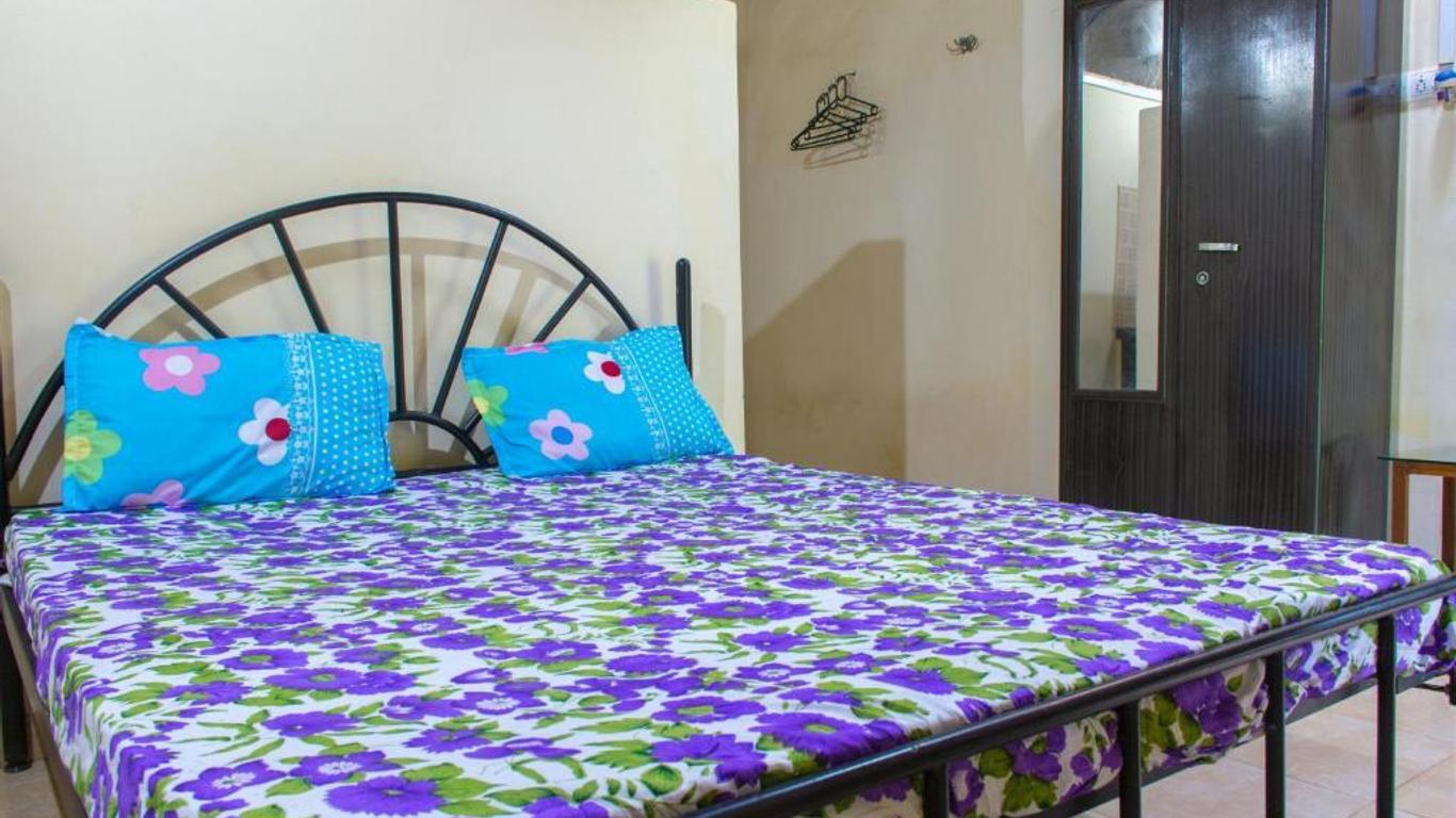 Raikar Guest House