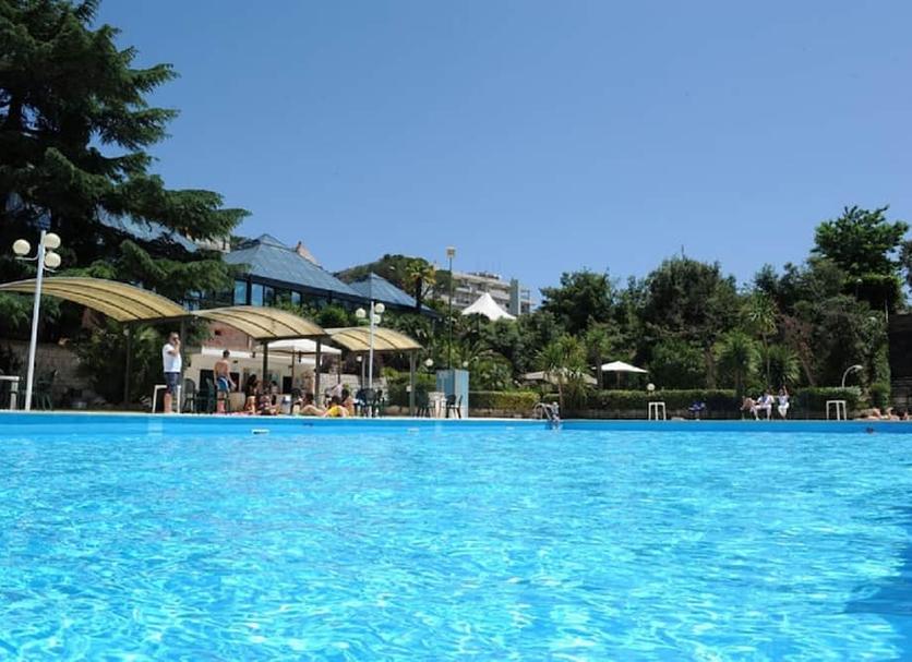 Pool Foto