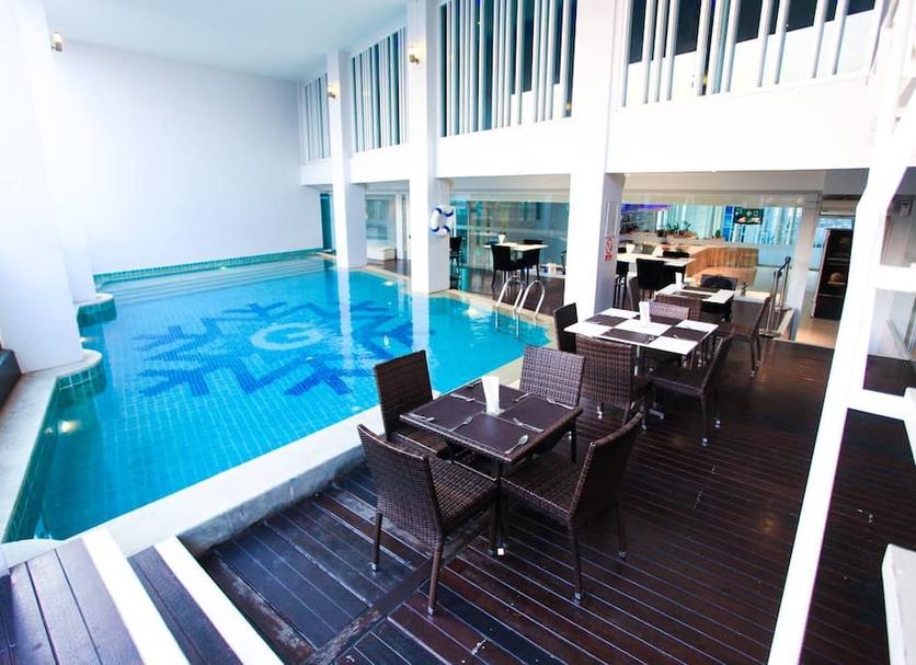 Pool Foto