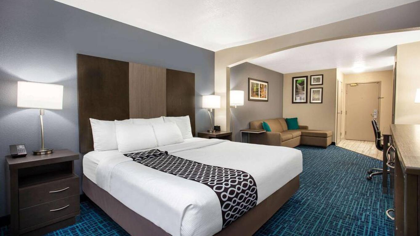 La Quinta Inn by Wyndham Peru Starved Rock State Park