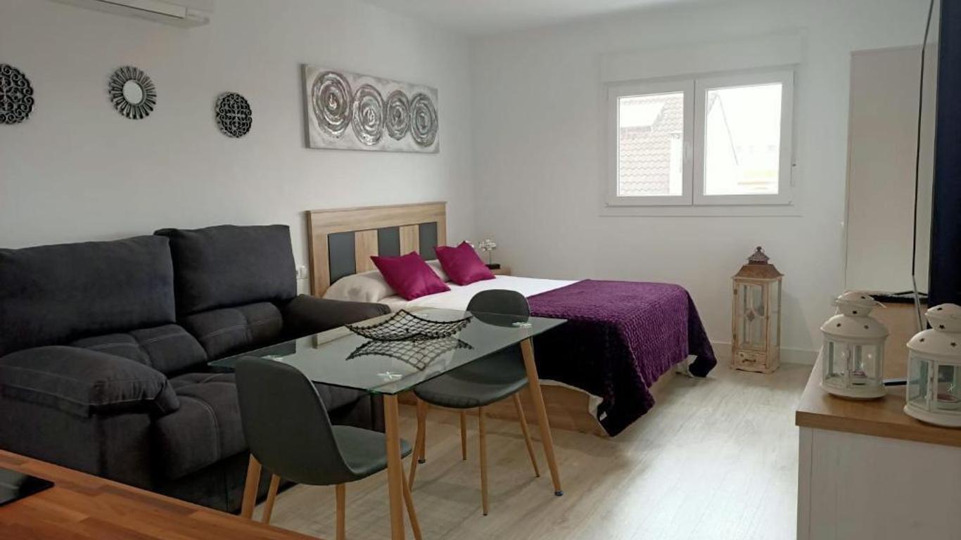Apartamentos NayDa studio 1