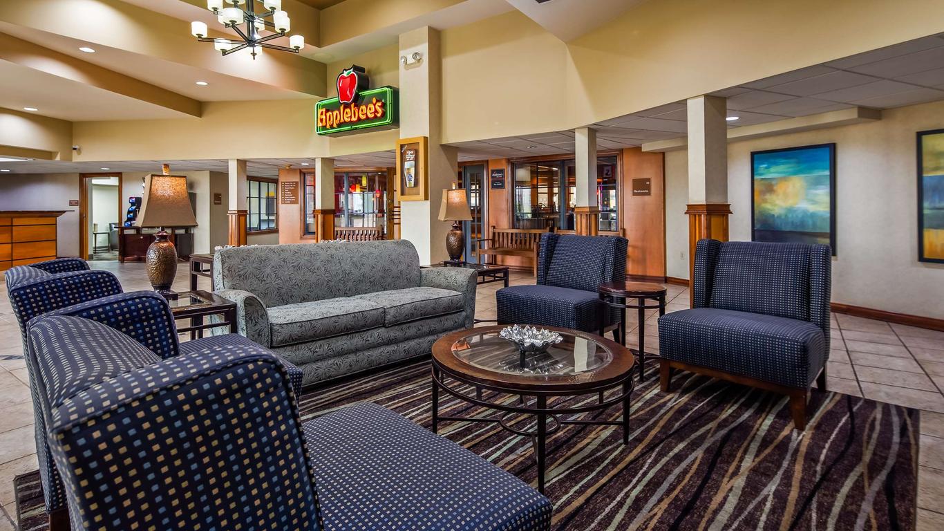 Best Western Plus York Hotel & Conference Center