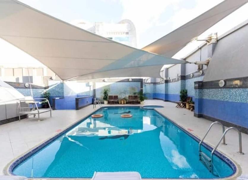 Pool Foto