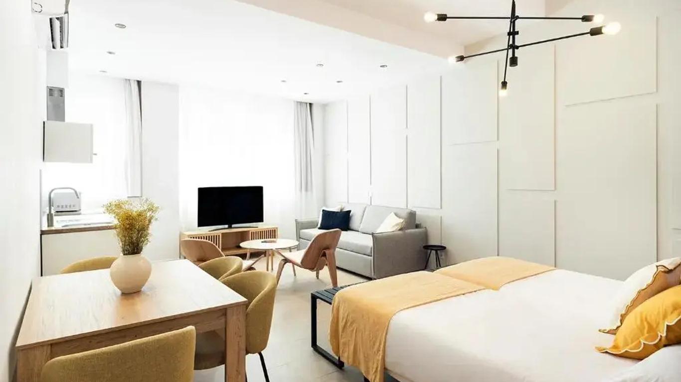 City Suites Marina