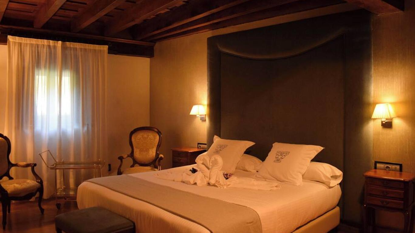 Casona De La Pinta