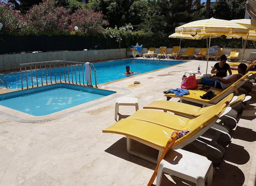 Pool Foto