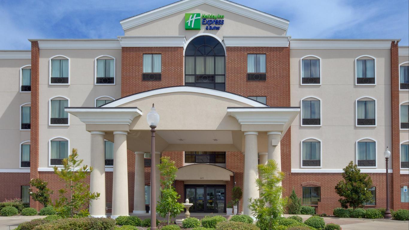 Holiday Inn Express Hotel & Suites Ennis, An IHG Hotel