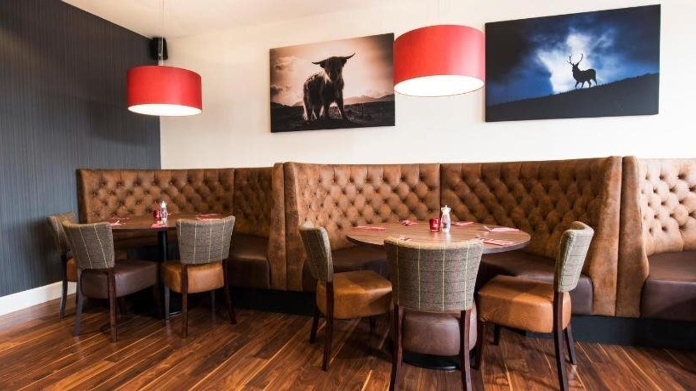Douglas Arms Hotel