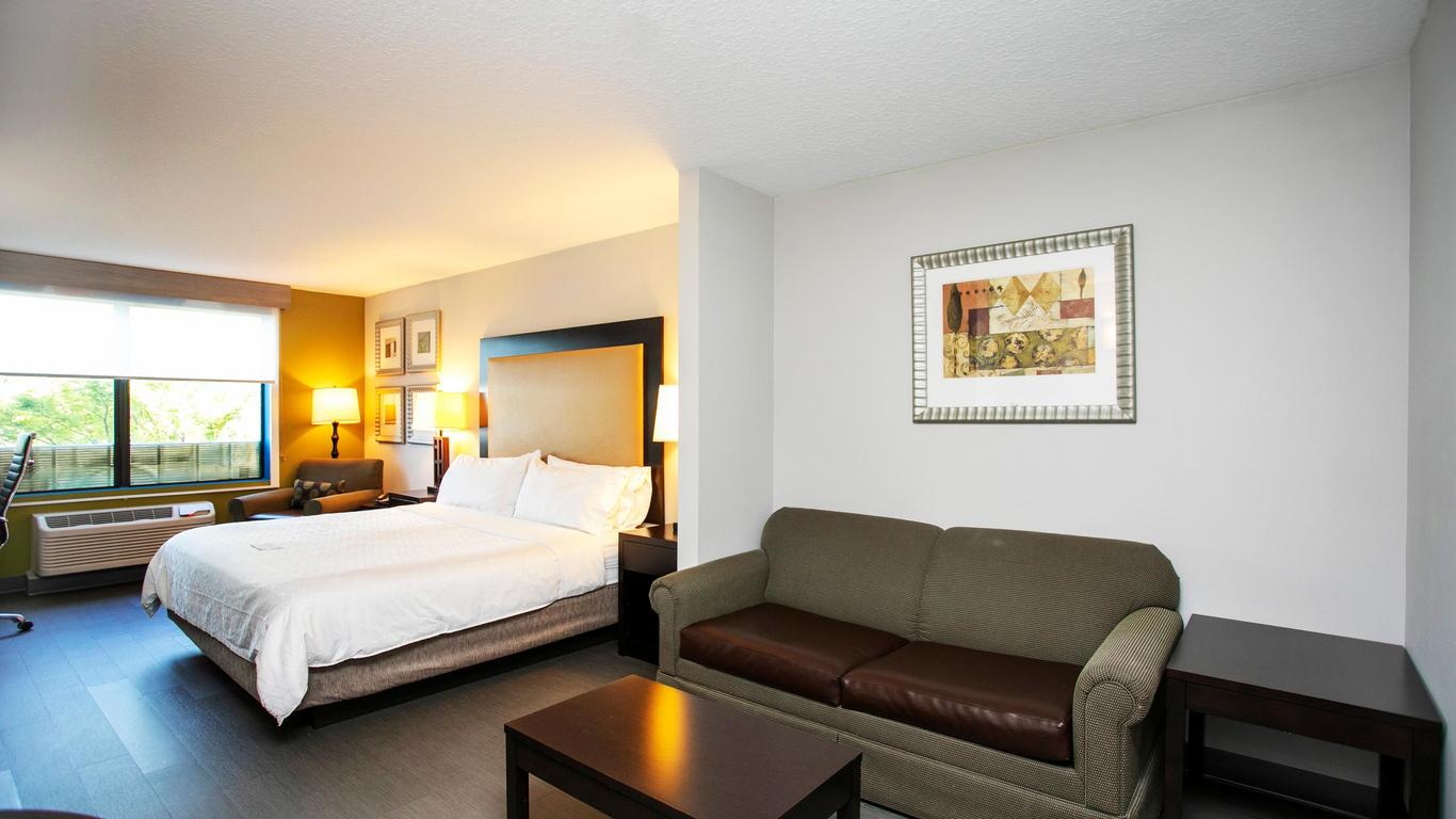 Holiday Inn Express & Suites Jacksonville - Mayport / Beach