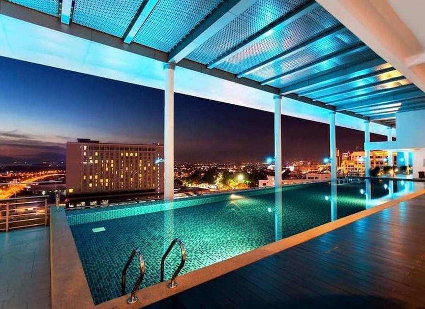 Pool Foto