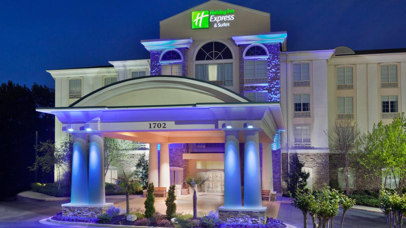 Holiday Inn Express & Suites Phenix City-Ft.Benning Area