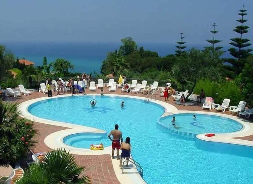 Pool Foto