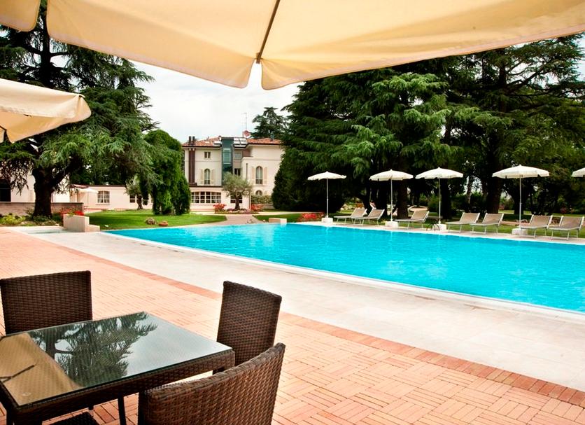 Pool Foto