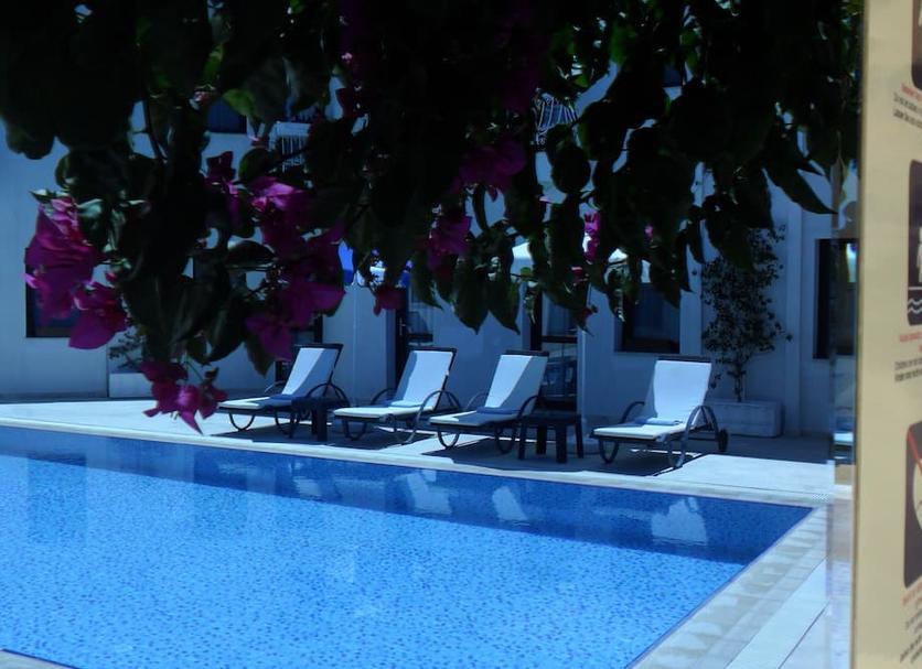 Pool Foto