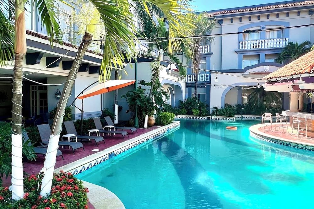Pool