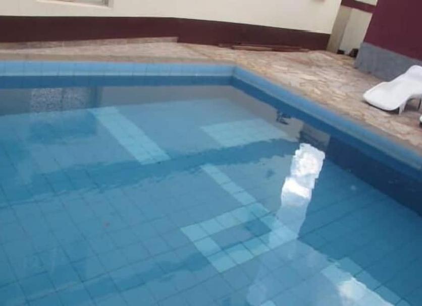 Pool Foto